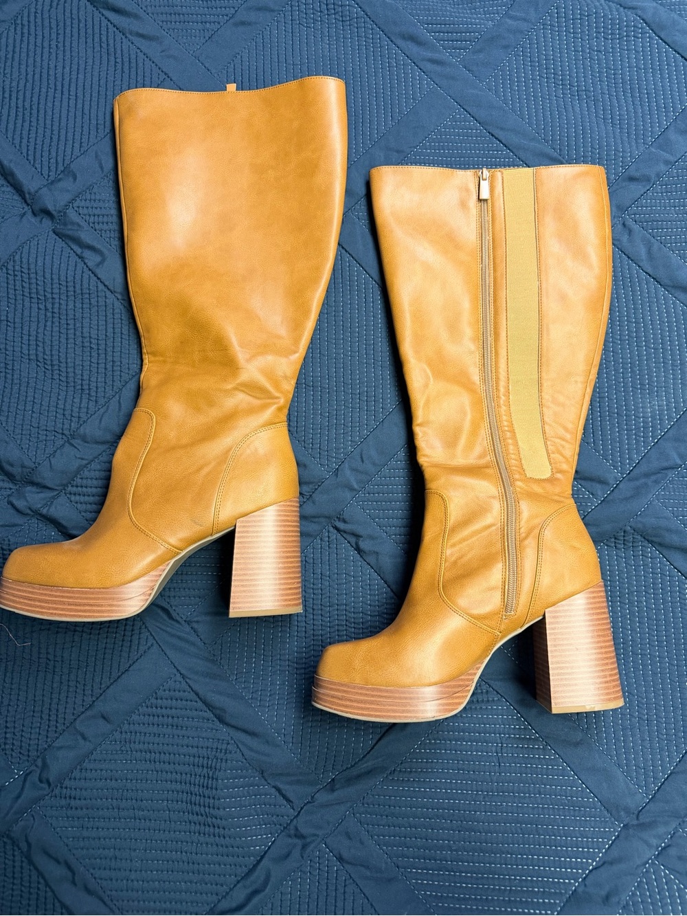 Torrid Women’s Wide Calf Platform Boots in Mustard Tan- Size 9